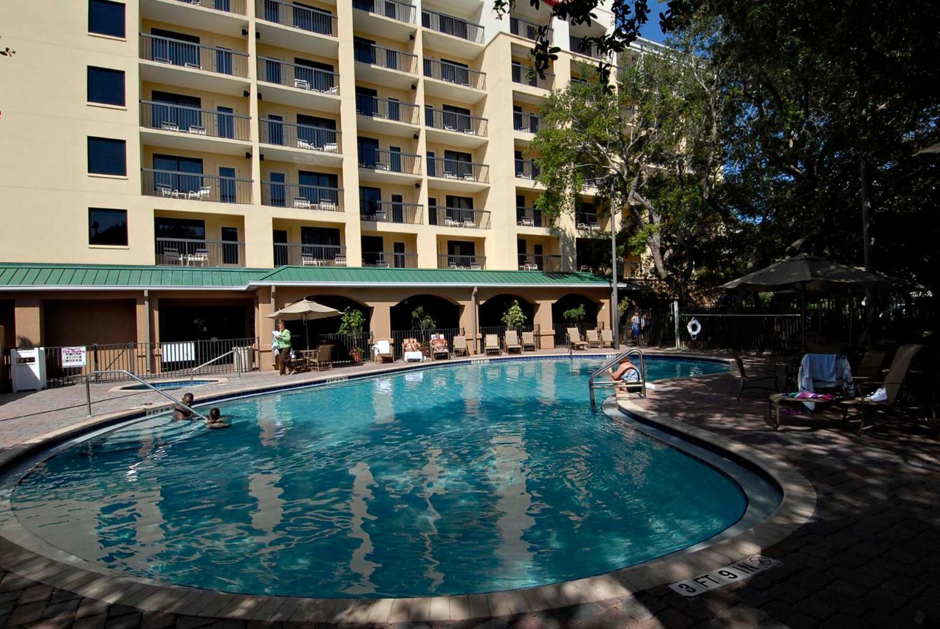 Courtyard By Marriott Cocoa Beach Cape Canaveral Bagian luar foto