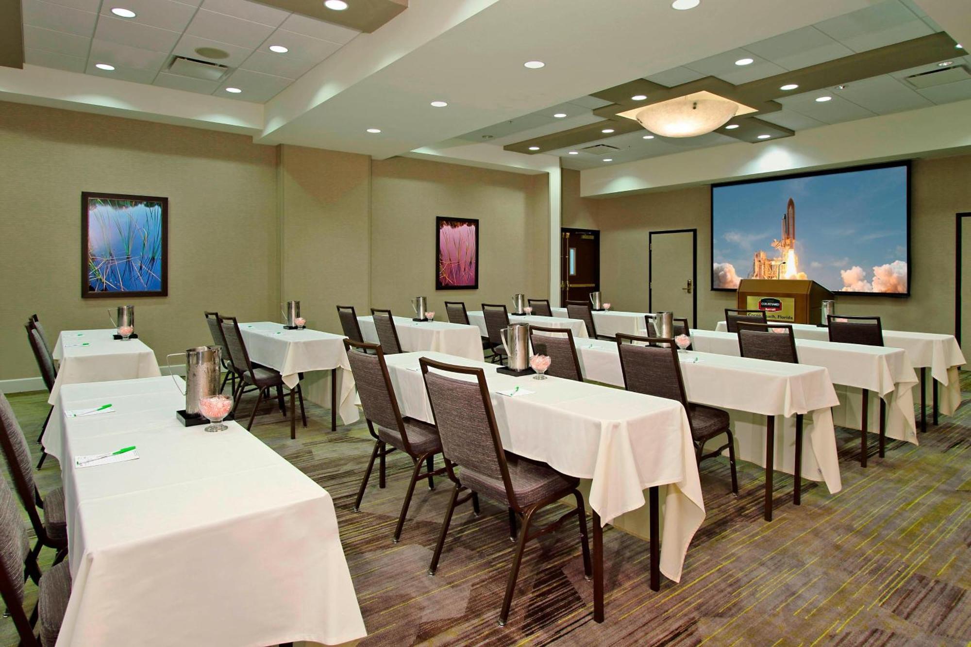 Courtyard By Marriott Cocoa Beach Cape Canaveral Bagian luar foto